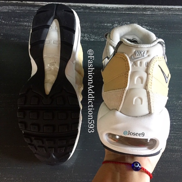 Nike Air Max 95 Women’s Light Bone Grey Sneakers - Picture 6 of 6